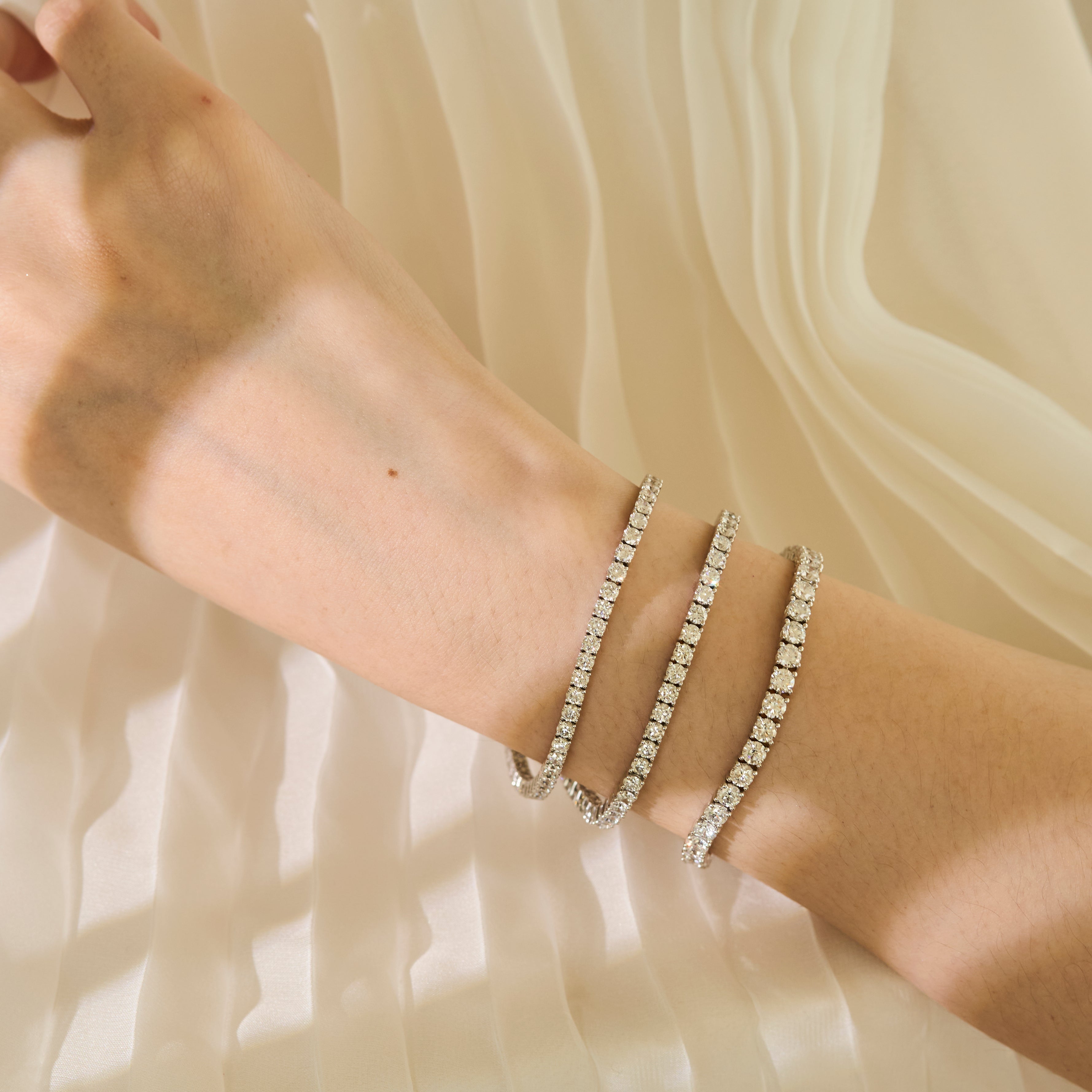 Solaris Round Brilliant Diamond Tennis Bracelet